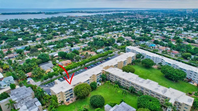 $174,900 | 2615 Northeast 3rd Street, Unit 411, Boynton Beach, FL 33435