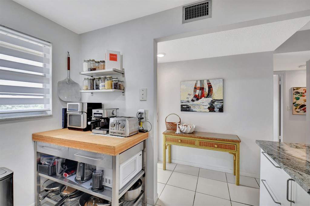 2615 Northeast 3rd Street, Unit 411 Boynton Beach, FL 33435 - Photo 8 of 64