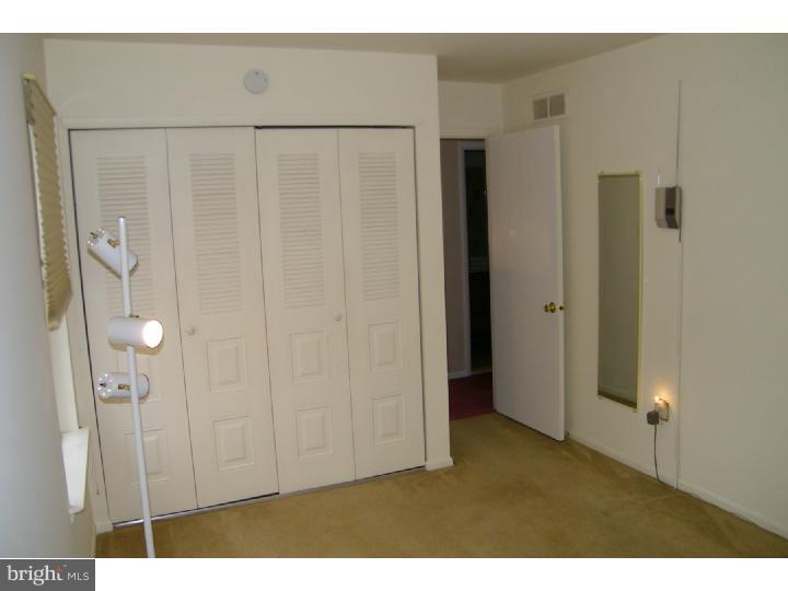 31 Raintree Drive Hamilton, NJ 08690 - Photo 16 of 25 Gallery Image 16