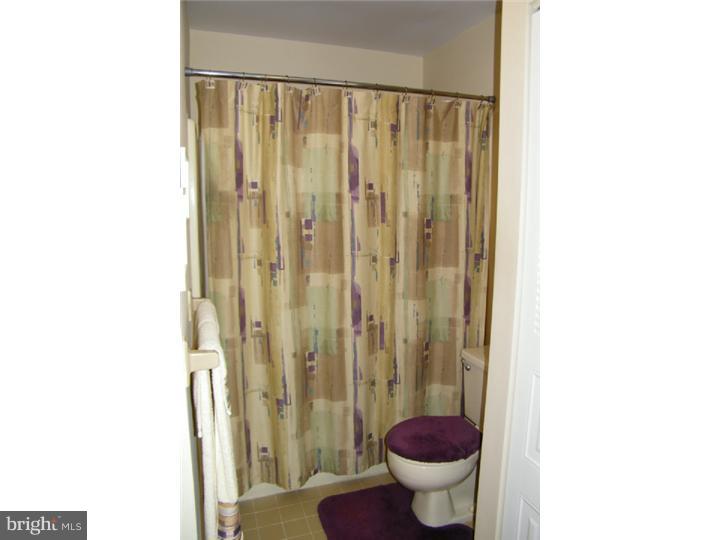 31 Raintree Drive Hamilton, NJ 08690 - Photo 20 of 25 Gallery Image 20