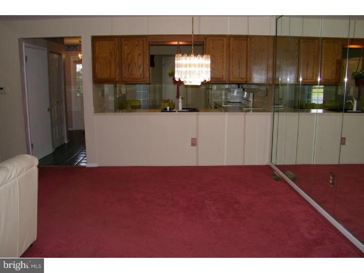 31 Raintree Drive Hamilton, NJ 08690 - Photo 6 of 25 Gallery Image 6