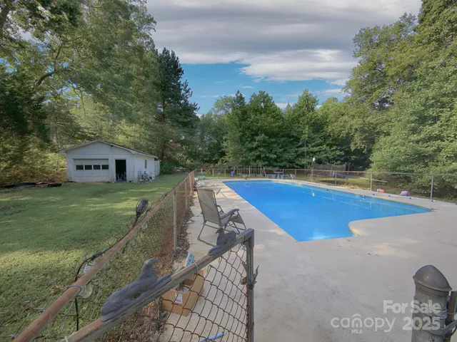 $405,000 | 3119 Hickory Highway, Statesville, NC 28677