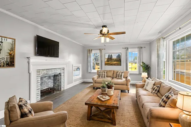 $184,900 | 10 Higgins Drive, Ware Shoals, SC 29692