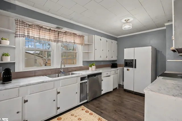 $184,900 | 10 Higgins Drive, Ware Shoals, SC 29692