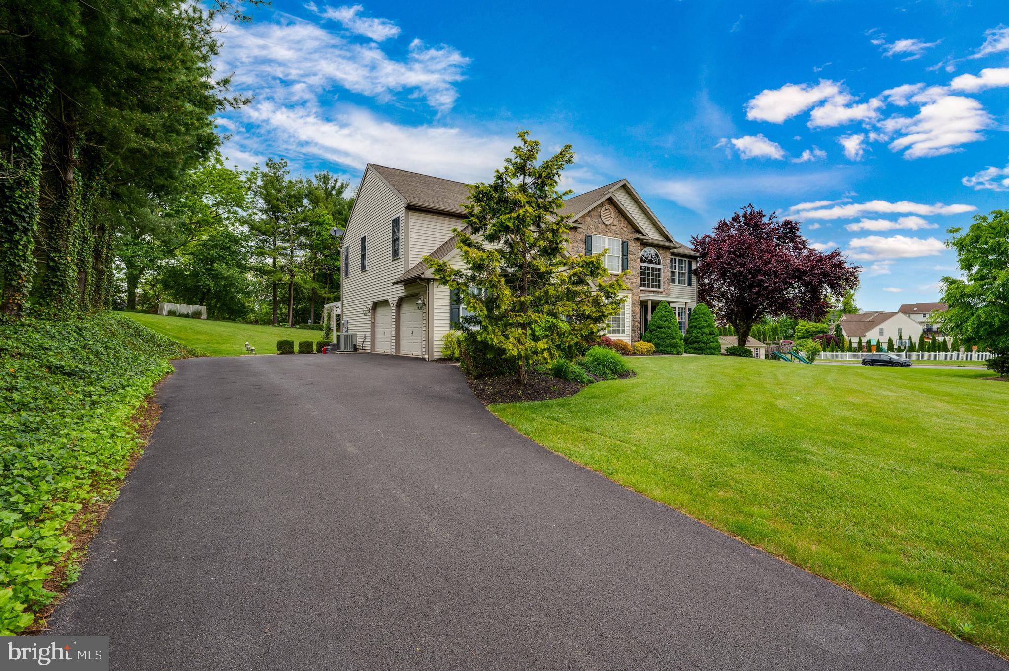 735 Rivervale Road Reading, PA 19605 - Photo 4 of 57 Gallery Image 4