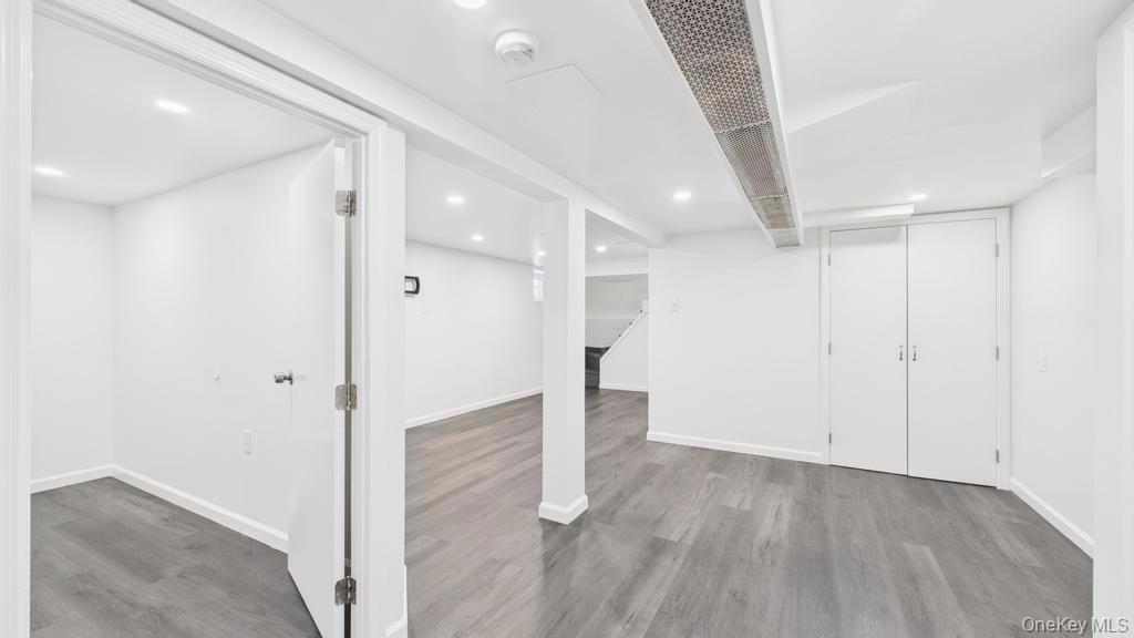 142-16 223rd Street Queens, NY 11413 - Photo 34 of 36