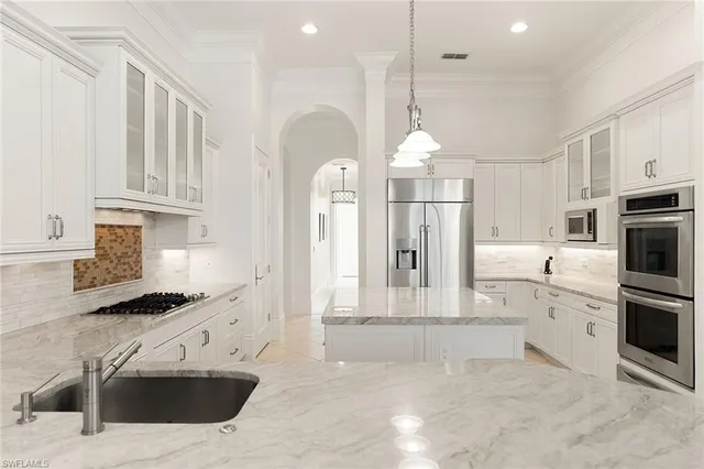 $4,300,000 | 1701 Venezia Way, Naples, FL 34105