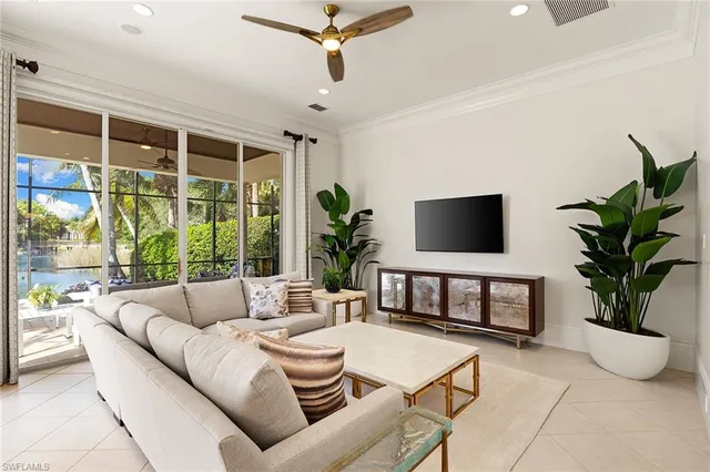 $4,300,000 | 1701 Venezia Way, Naples, FL 34105