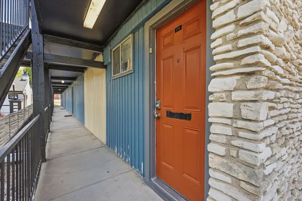 $2,400 | 2910 Medical Arts Street, Unit 210, Austin, TX 78705