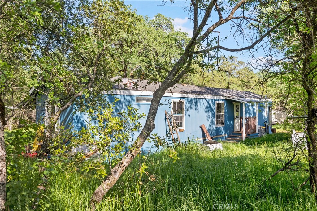 300 Purple Rock Road Bangor, CA 95914 - Photo 7 of 53