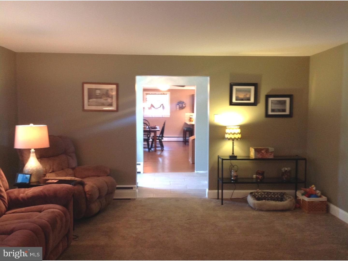 1468 Sinkler Road Warminster, PA 18974 - Photo 12 of 25 Living Room