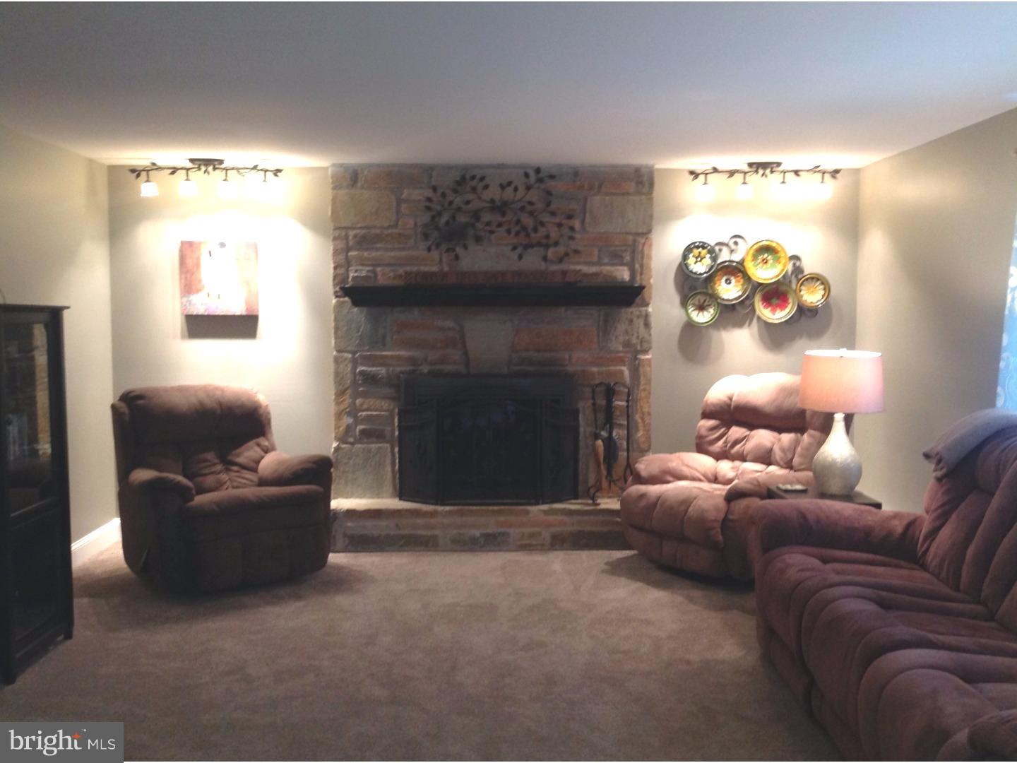 1468 Sinkler Road Warminster, PA 18974 - Photo 10 of 25 Living Room