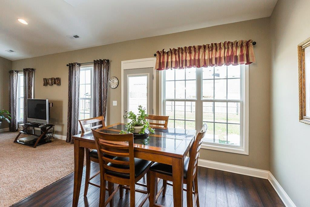 2012 Apple Versailles, KY 40383 - Photo 8 of 25 Photo 8