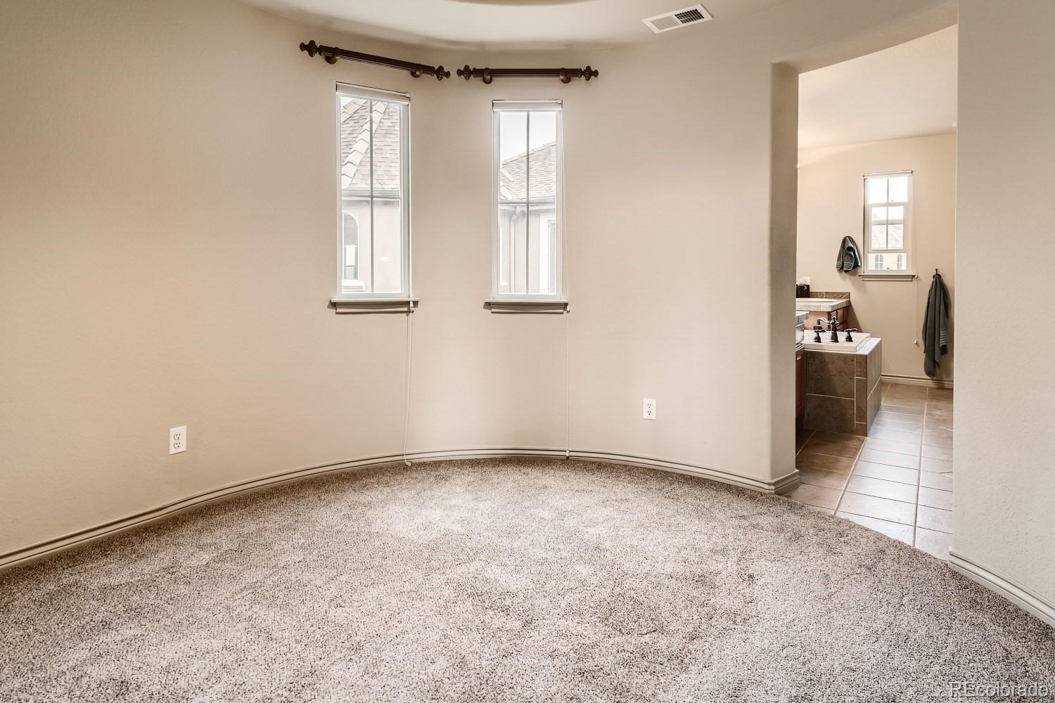 2753 Southshire Road Highlands Ranch, CO 80126 - Photo 17 of 40 Gallery Image 17