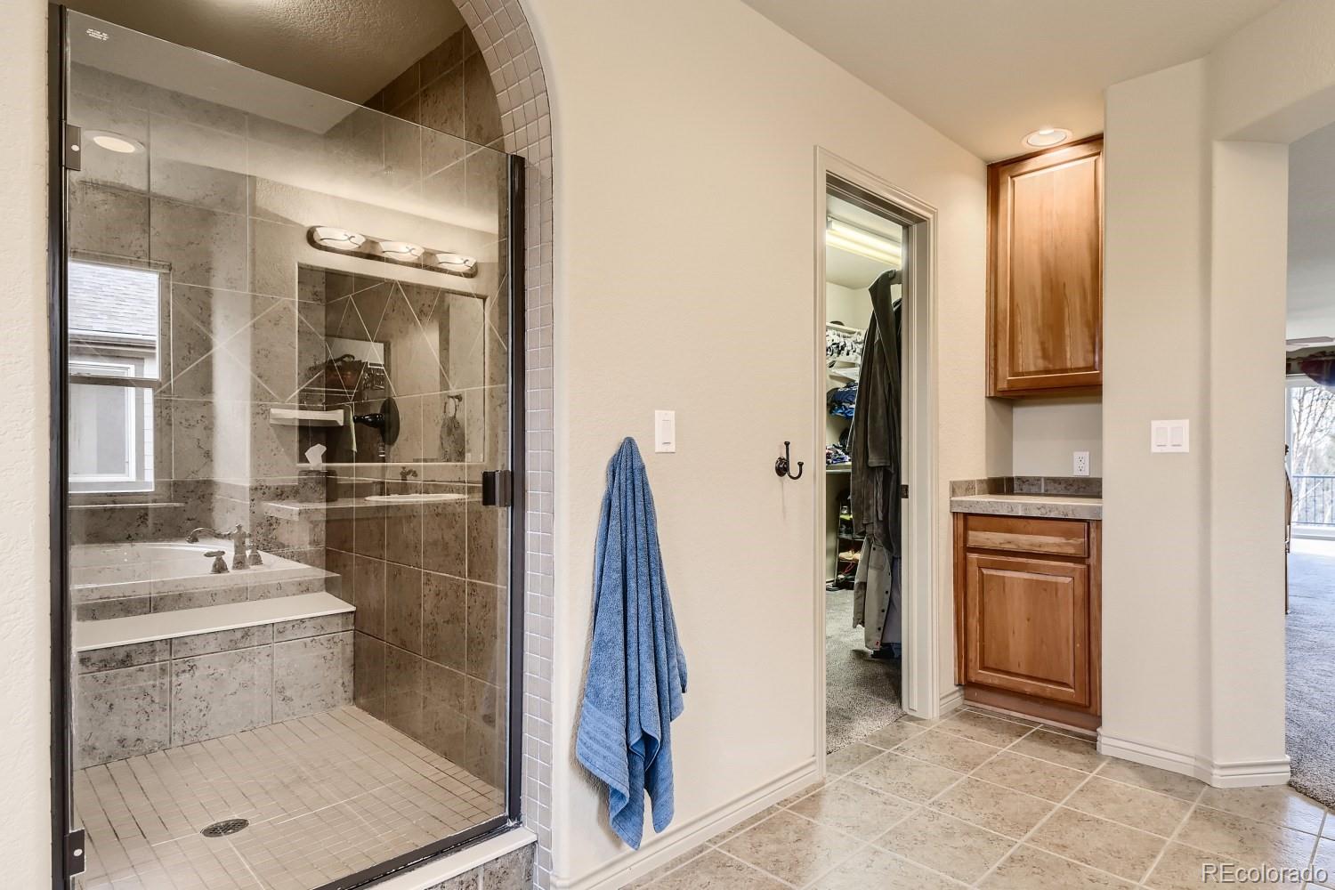 2753 Southshire Road Highlands Ranch, CO 80126 - Photo 19 of 40 Gallery Image 19