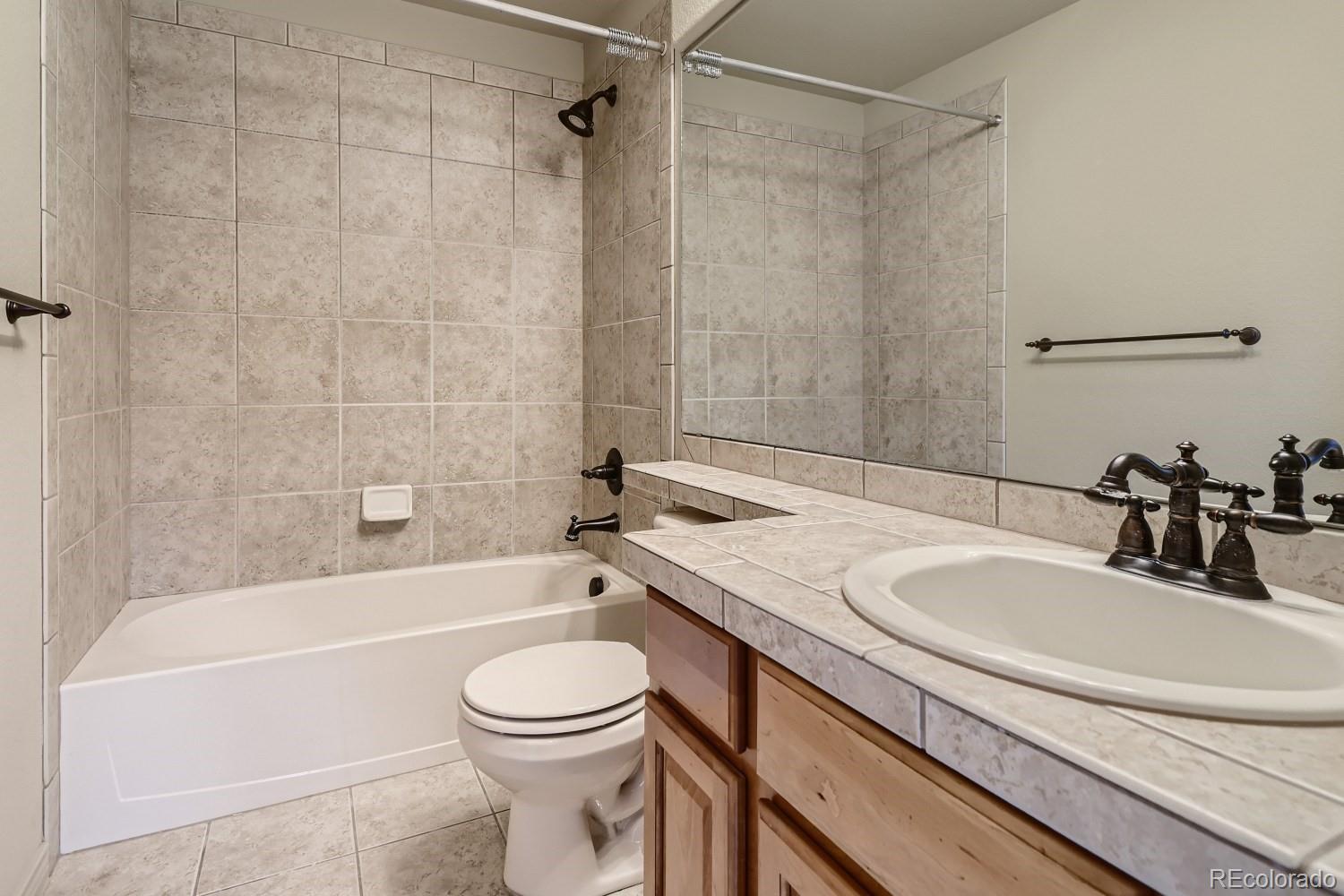 2753 Southshire Road Highlands Ranch, CO 80126 - Photo 23 of 40 Gallery Image 23