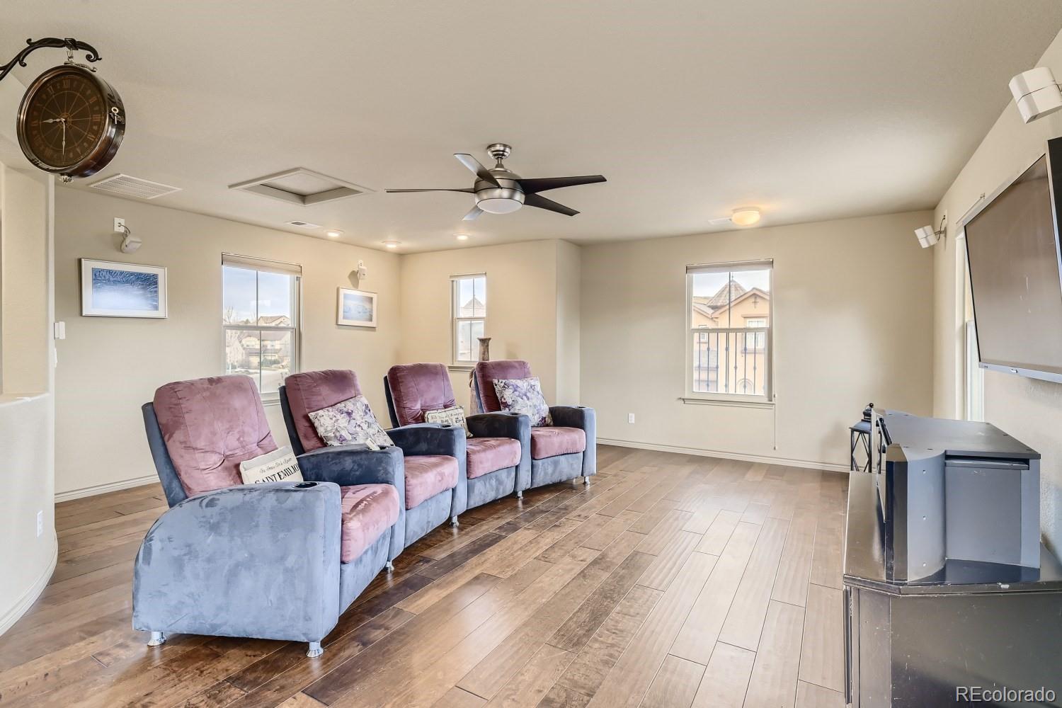 2753 Southshire Road Highlands Ranch, CO 80126 - Photo 28 of 40 Gallery Image 28