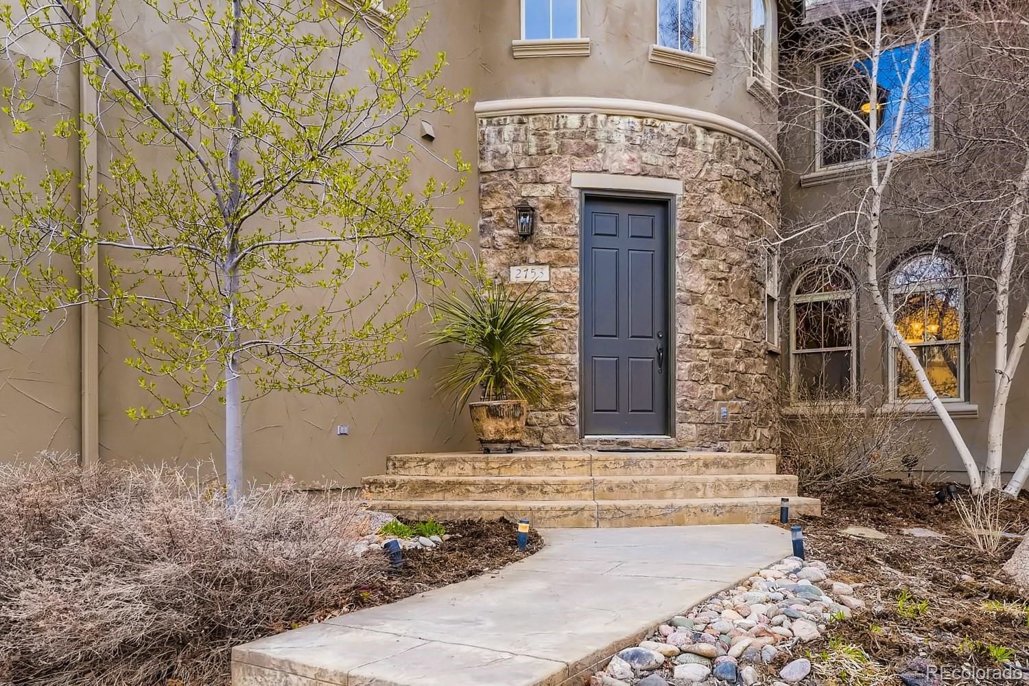 2753 Southshire Road Highlands Ranch, CO 80126 - Photo 3 of 40 Gallery Image 3