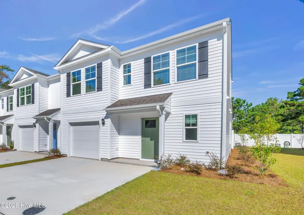 $2,200 | 121 South Grassland Road, Surf City, NC 28445