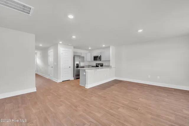 $2,200 | 121 South Grassland Road, Surf City, NC 28445