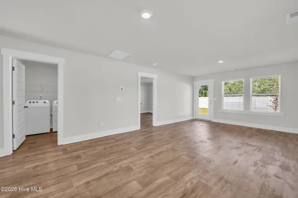 $2,200 | 121 South Grassland Road, Surf City, NC 28445