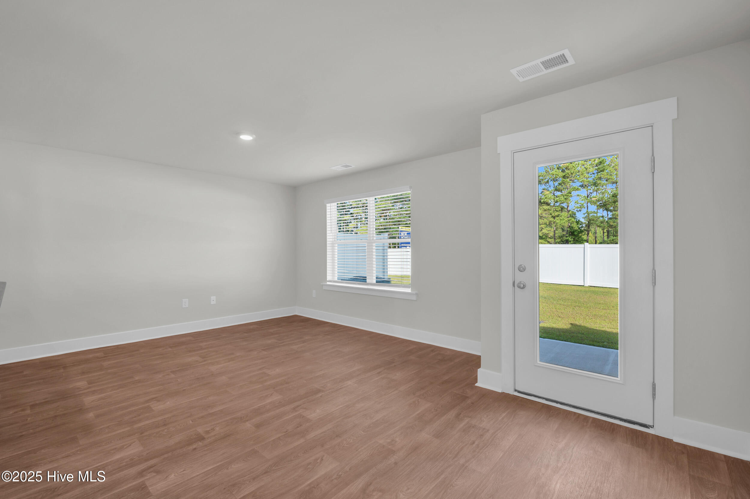 121 South Grassland Road Surf City, NC 28445 - Photo 12 of 38 12_123 s grassland rd-00012