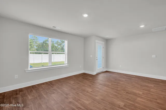 $2,200 | 121 South Grassland Road, Surf City, NC 28445