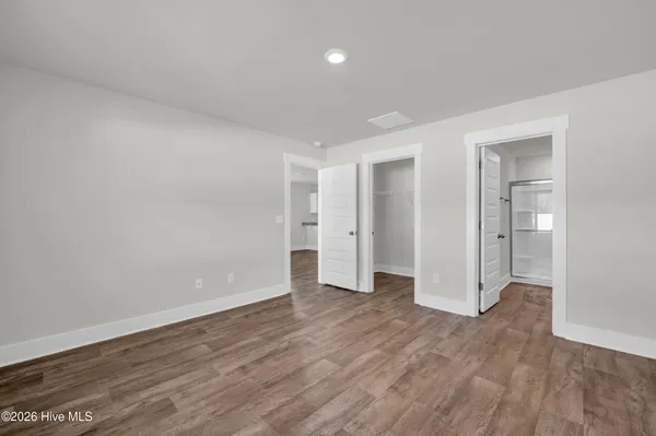 $2,200 | 121 South Grassland Road, Surf City, NC 28445