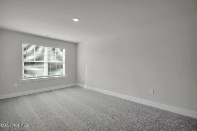 $2,200 | 121 South Grassland Road, Surf City, NC 28445