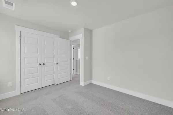 $2,200 | 121 South Grassland Road, Surf City, NC 28445