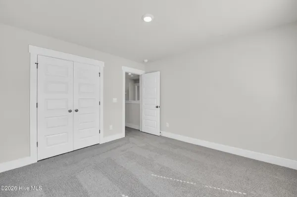 $2,200 | 121 South Grassland Road, Surf City, NC 28445