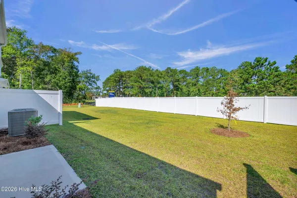 $2,200 | 121 South Grassland Road, Surf City, NC 28445