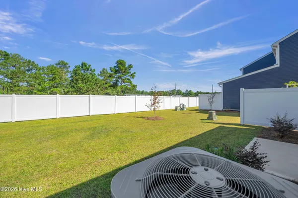 $2,200 | 121 South Grassland Road, Surf City, NC 28445