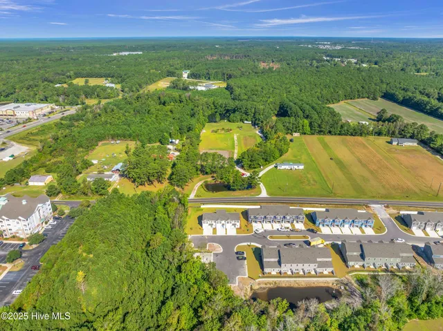 $2,200 | 121 South Grassland Road, Surf City, NC 28445