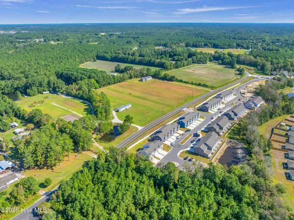 $2,200 | 121 South Grassland Road, Surf City, NC 28445