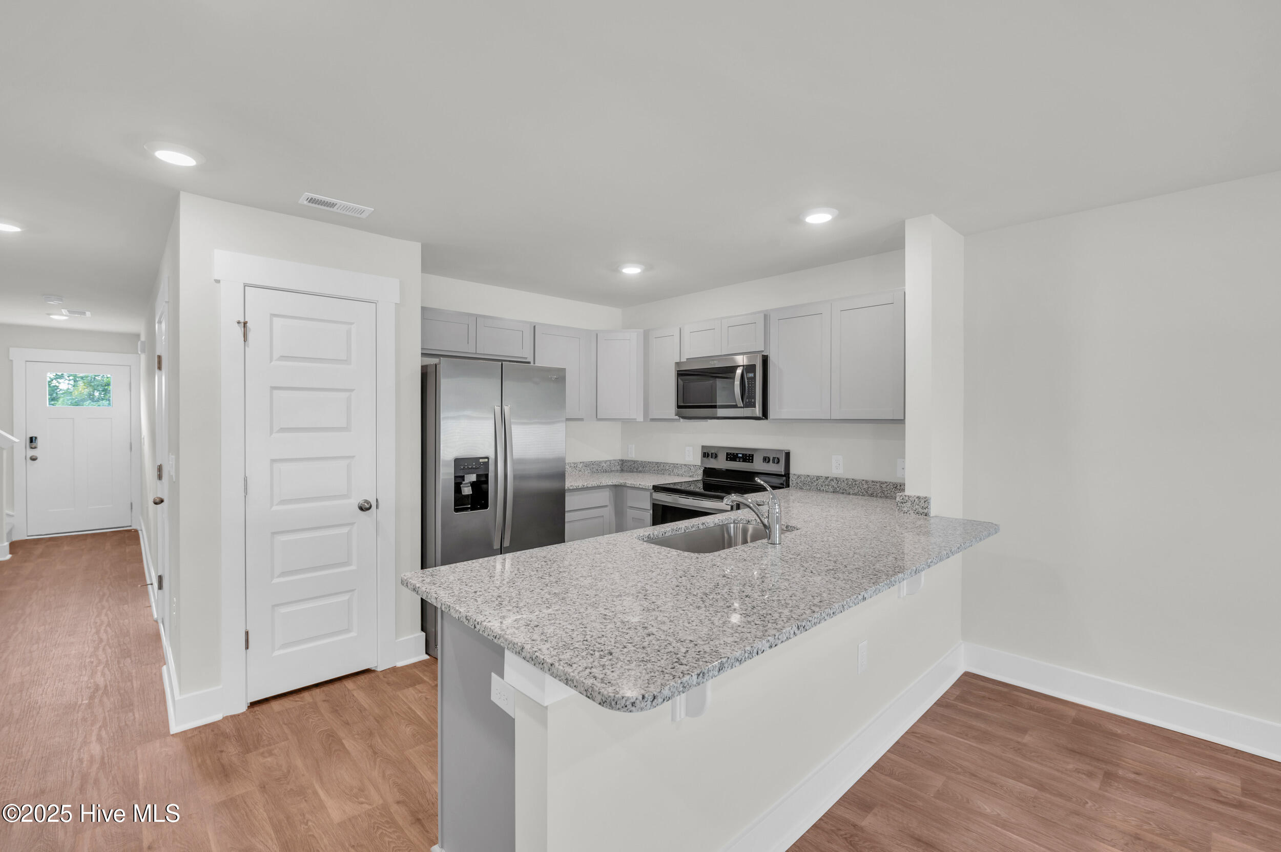 121 South Grassland Road Surf City, NC 28445 - Photo 6 of 38 6_123 s grassland rd-00006