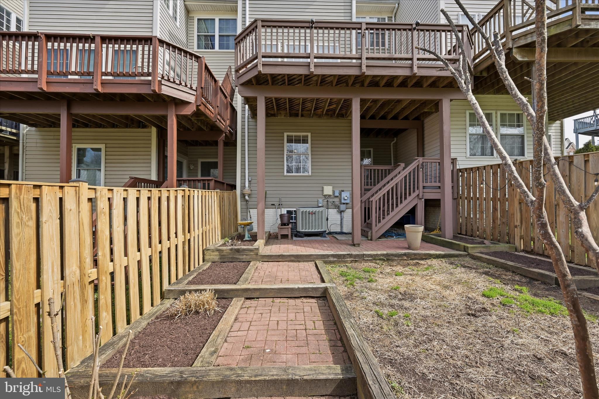 620 Howitzer Terrace Northeast Leesburg, VA 20176 - Photo 43 of 57 Back Exterior