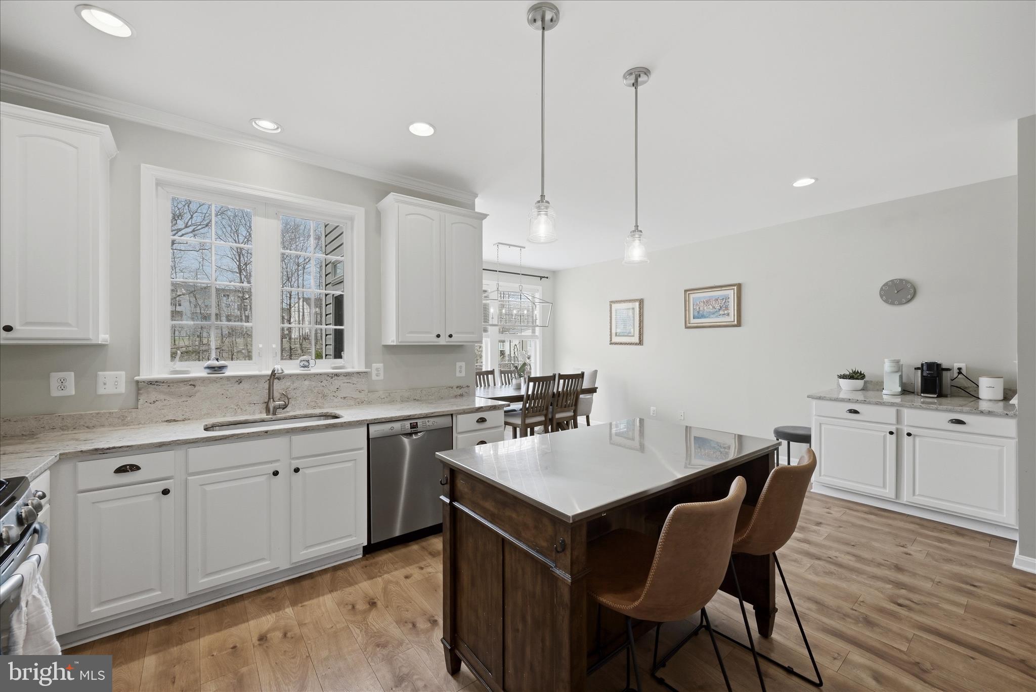 620 Howitzer Terrace Northeast Leesburg, VA 20176 - Photo 9 of 57 Kitchen