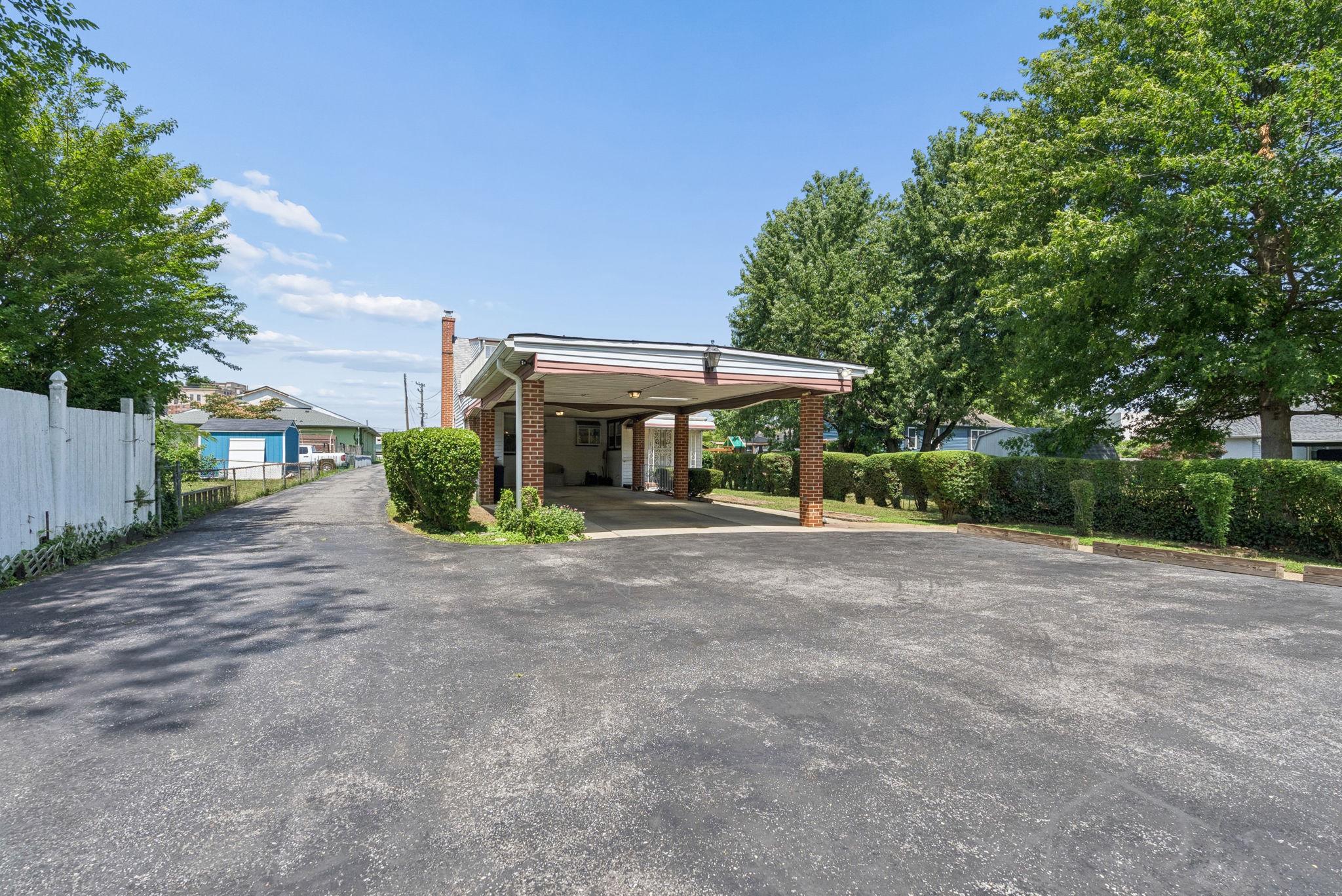 19 Old Solomons Island Road Annapolis, MD 21401 - Photo 38 of 51 Ample Parking