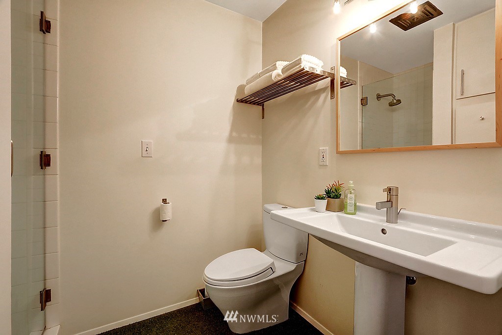 1000 Union Street, Unit PHA Seattle, WA 98101 - Photo 22 of 25