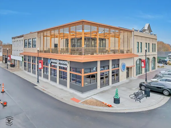 $4,900,000 | 140 Washington Square, Washington, IL 61571