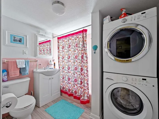 $1,650 | 211 Orange Avenue, Fort Pierce, FL 34950