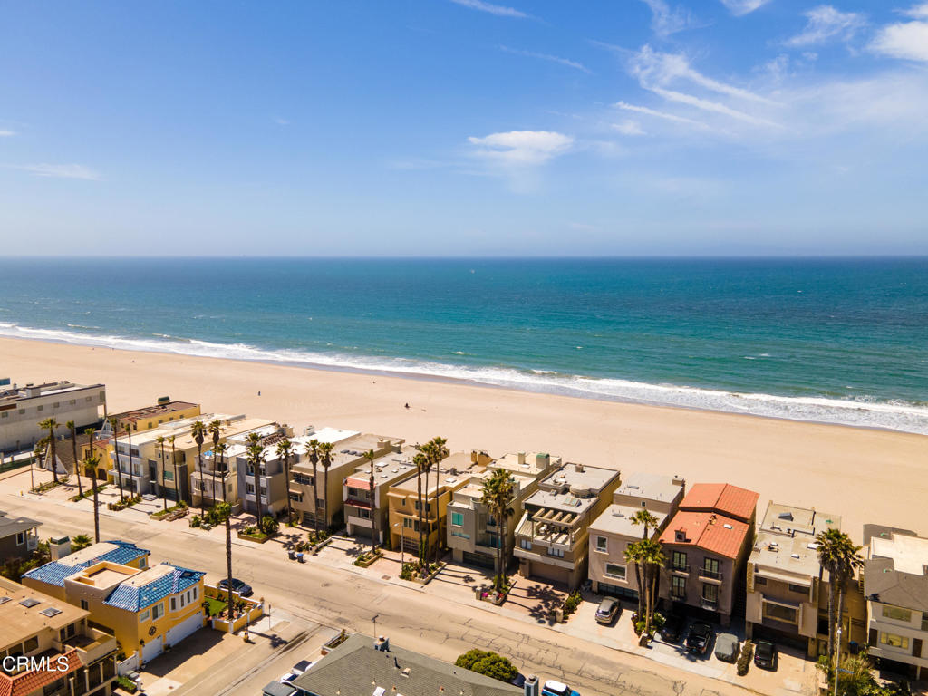 791 Mandalay Beach Road Oxnard, CA 93035 - Photo 6 of 46 a view of a city