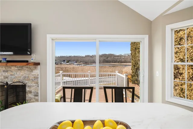 $1,400,000 | 125 Montauk Road, Narragansett, RI 02882