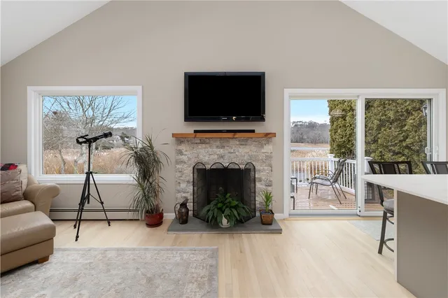 $1,400,000 | 125 Montauk Road, Narragansett, RI 02882