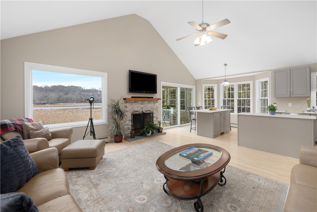 125 Montauk Road Narragansett, RI 02882 - Photo 17 of 48