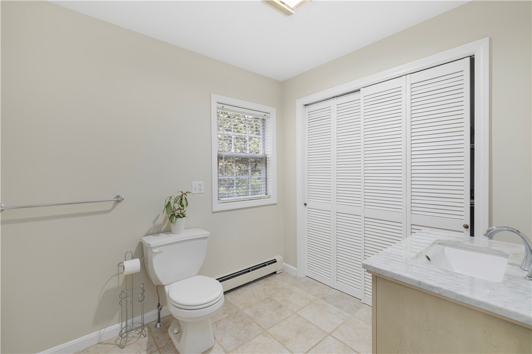 125 Montauk Road Narragansett, RI 02882 - Photo 23 of 48