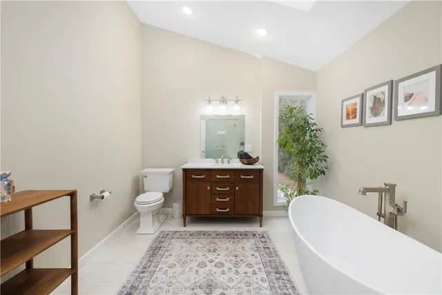 $1,400,000 | 125 Montauk Road, Narragansett, RI 02882