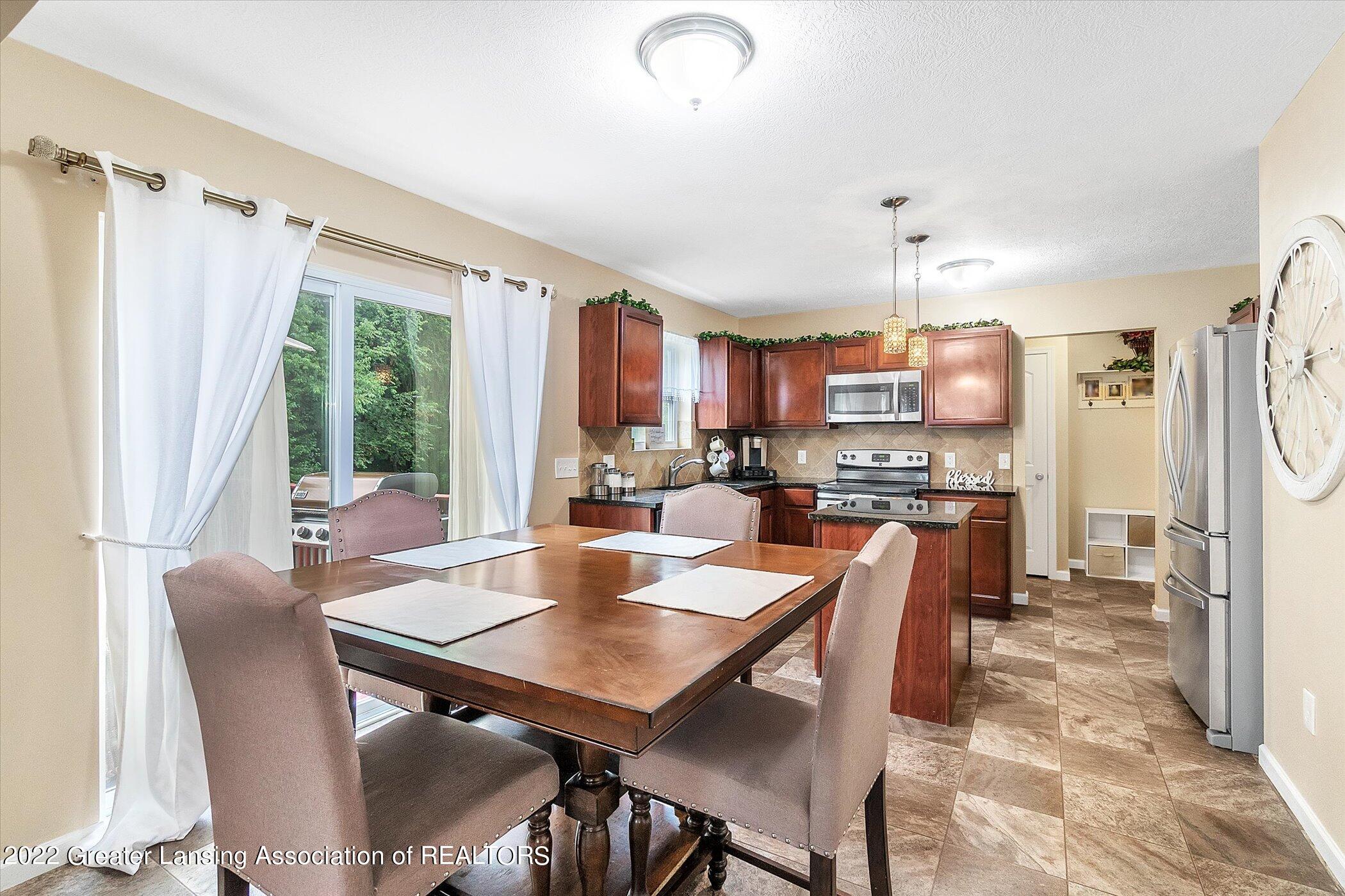 59 Lake Ridge Drive Mason, MI 48854 - Photo 12 of 51 09-59-Lake-Ridge-Dr-WindowStill-Real-Est