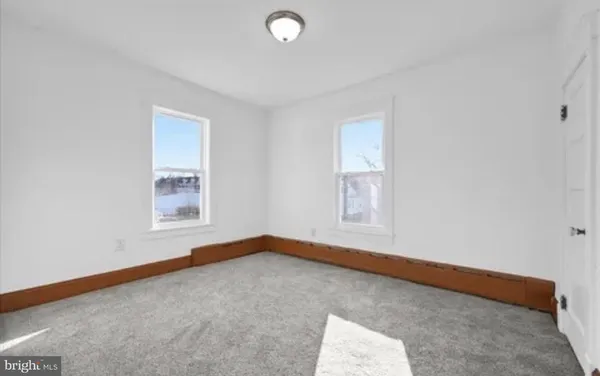 $1,795 | 8 North Wolfe Street, Pottsville, PA 17901